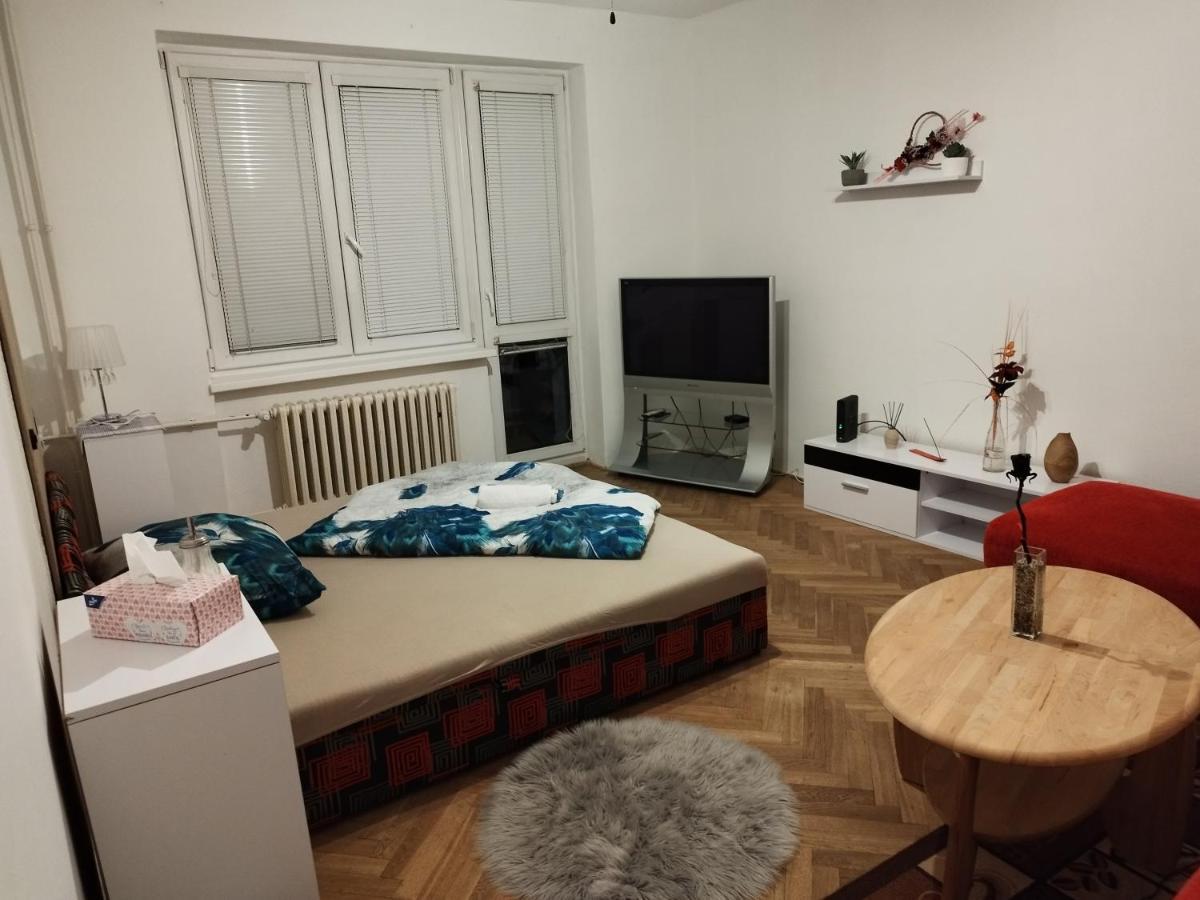 Apartman Mirabella Brno Luaran gambar